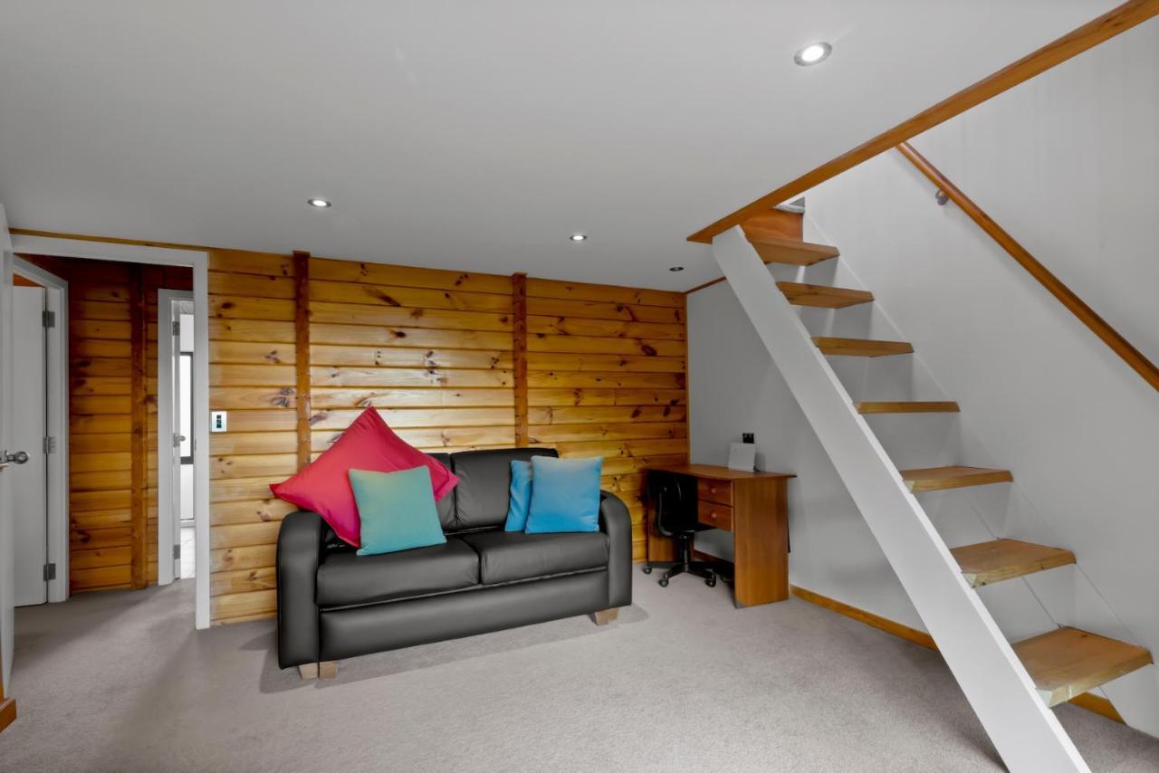 Kereru Cottage, Cosy Log Cabin, Serene Lake & Mountain Views Queenstown Eksteriør billede